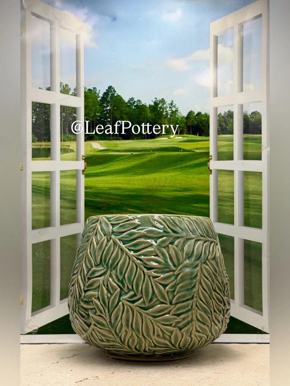 Green Leaf Ceramic Planter 7x7, Textured Fern Leaf Flower Pot with Drainage Hole
